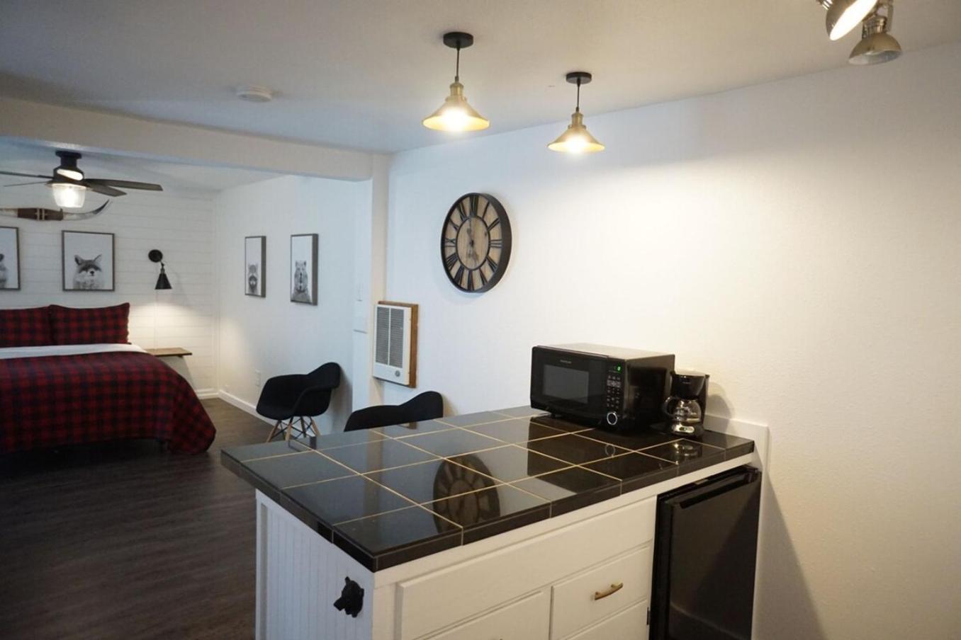 Bear Cave- Pet Friendly Suite In Shaver Lake Exterior foto