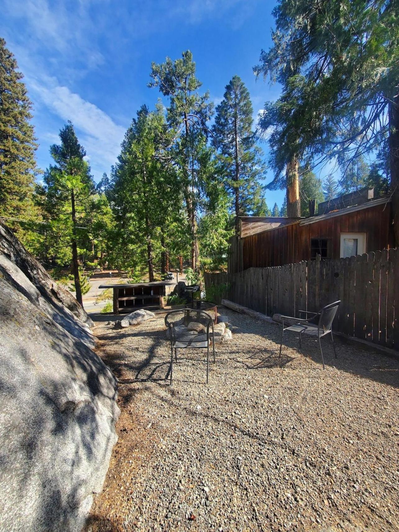 Bear Cave- Pet Friendly Suite In Shaver Lake Exterior foto